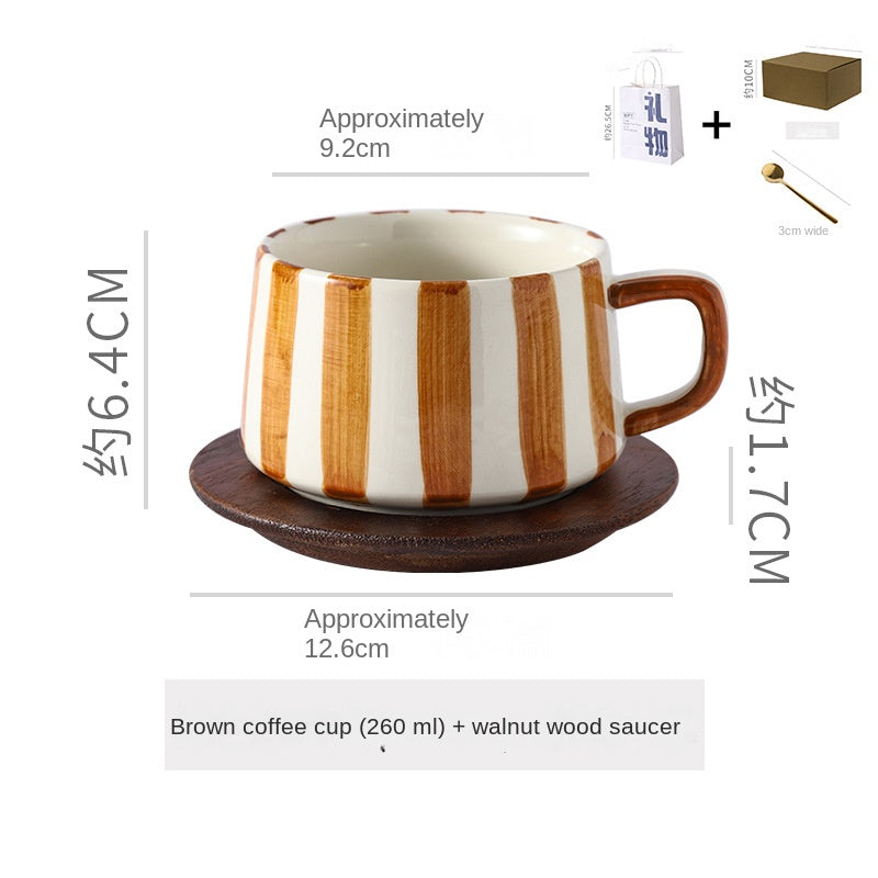 Eenvoudige handgetekende gestreepte keramische mok, creatieve meerkleurige cadeau-mok, koffiekop met schoteltje