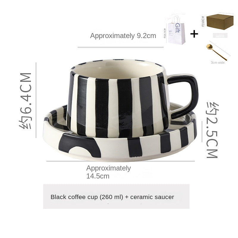 Eenvoudige handgetekende gestreepte keramische mok, creatieve meerkleurige cadeau-mok, koffiekop met schoteltje