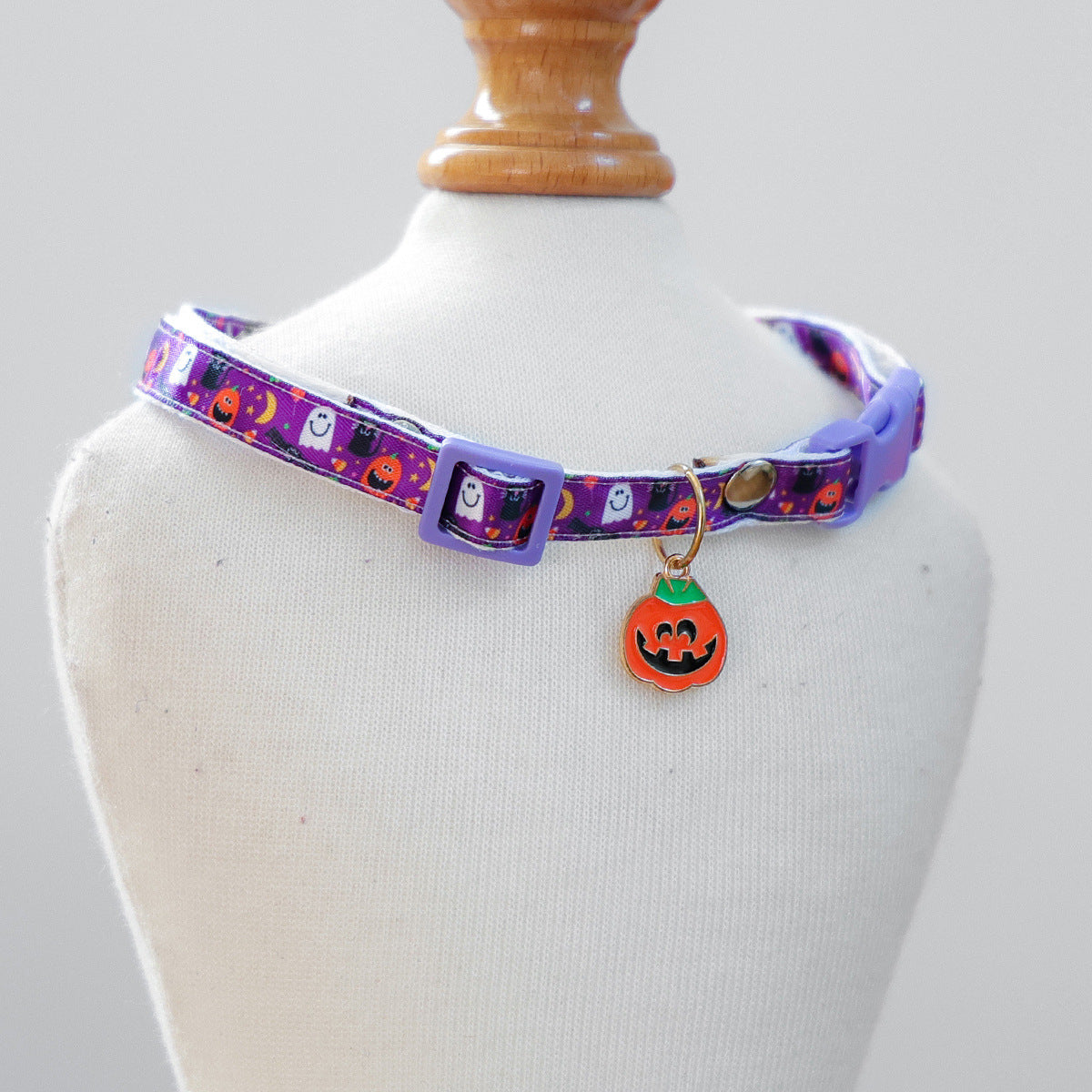 Pet Halloween Pumpkin Head Collar Cartoon Neckwear for Dogs and Cats, Small Dog Accessories