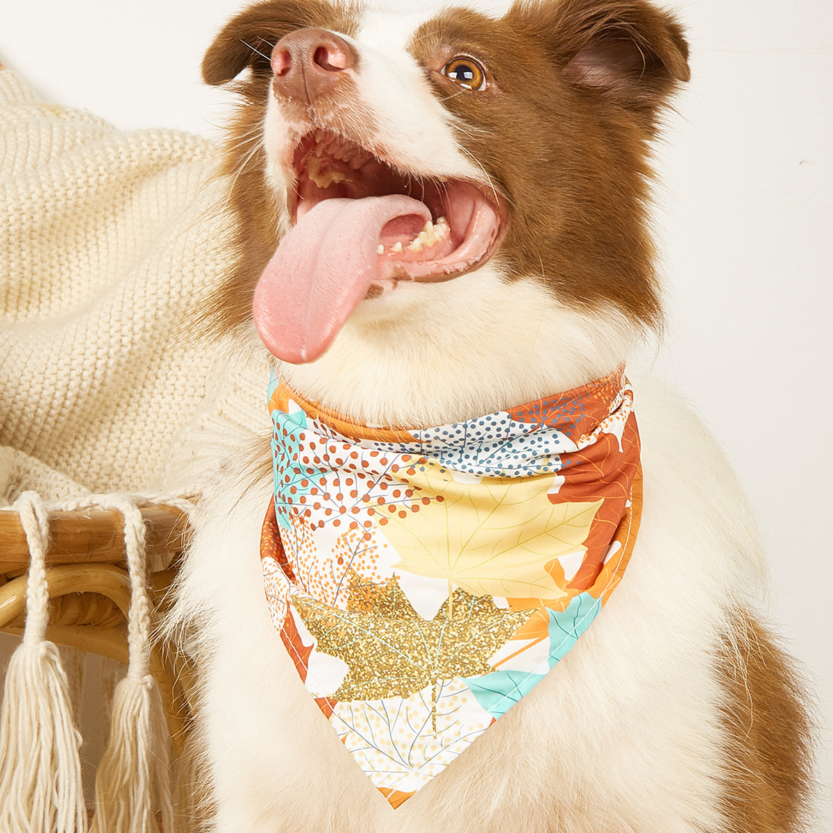 New Fashion Twill Thanksgiving Dog Scarf Triangle Pet Dog Polyester Bandana