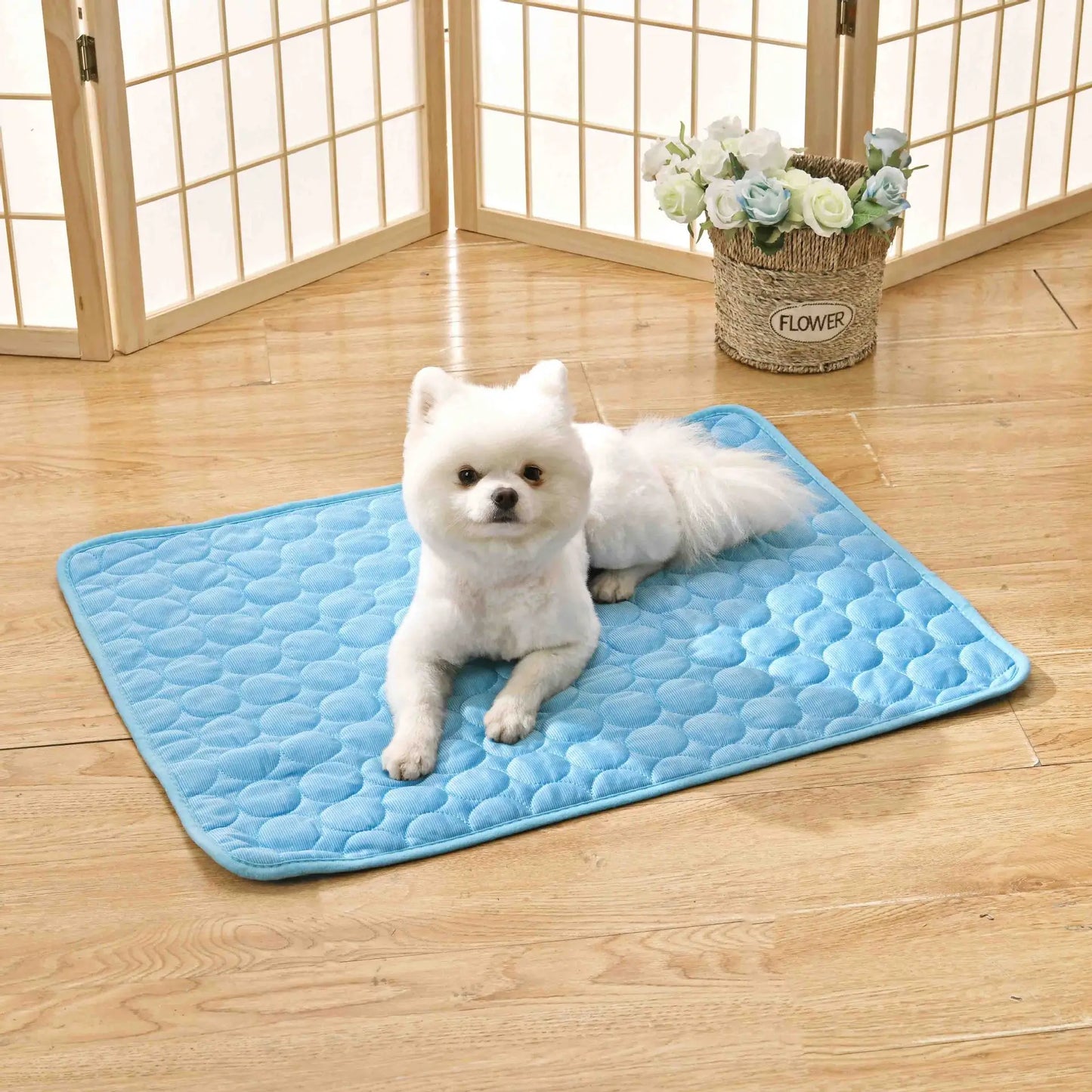 Summer Pet Cooling Mat Breathable Ice Blanket for Dogs Cats Pets Sleep Cold Bed Washable Ice Silk Pads Cushion Pet Accessories