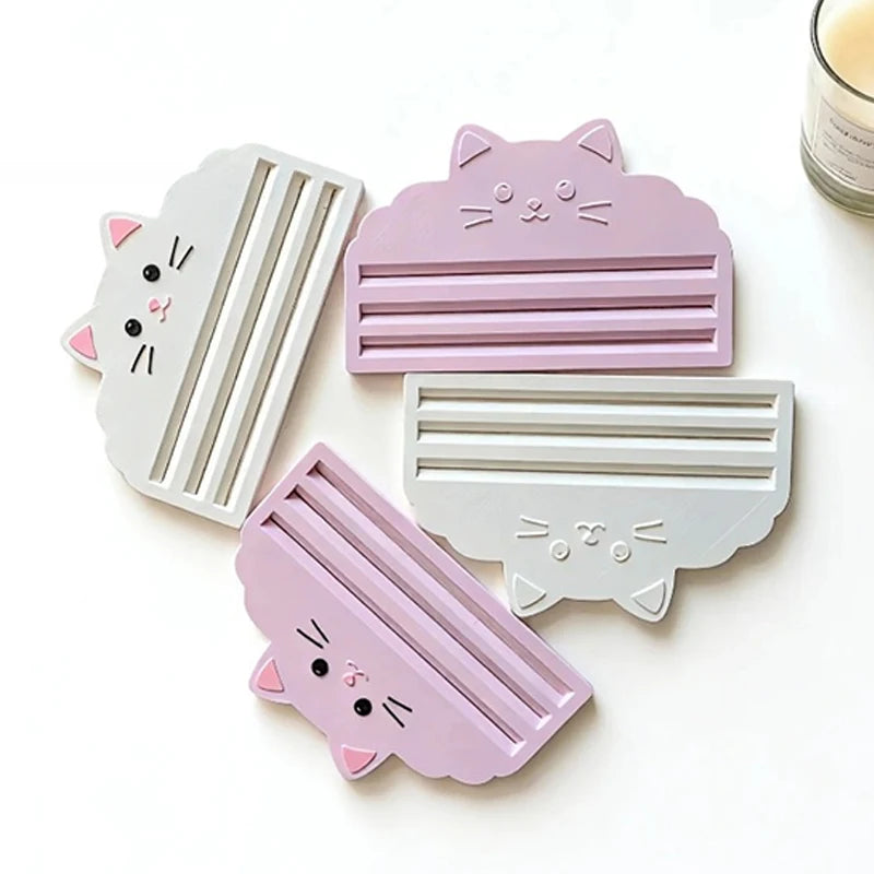 Pet Wet Food Squeeze Spoon Cat Strip Feeder for Lickable Wet Cat Treats Pet Liquid Snack Feeding Tool Cat Feeder Pet Supplies
