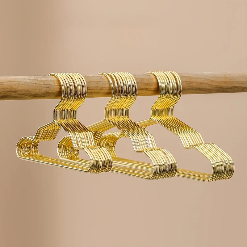 5pcs Pet Apparel Hangers Small Metal Clothes Hanger for Dog Cat Puppet Doll Pet Store Clothes Support Gold Color Mini Hanger
