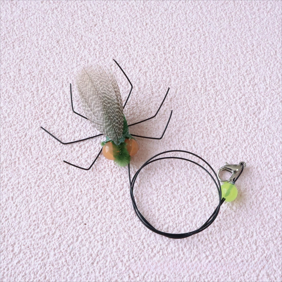 2 pièces couleur aléatoire simulation petits insectes volants accessoires de remplacement pour jouets canne à chat jouets à plumes pour chaton fournitures pour animaux