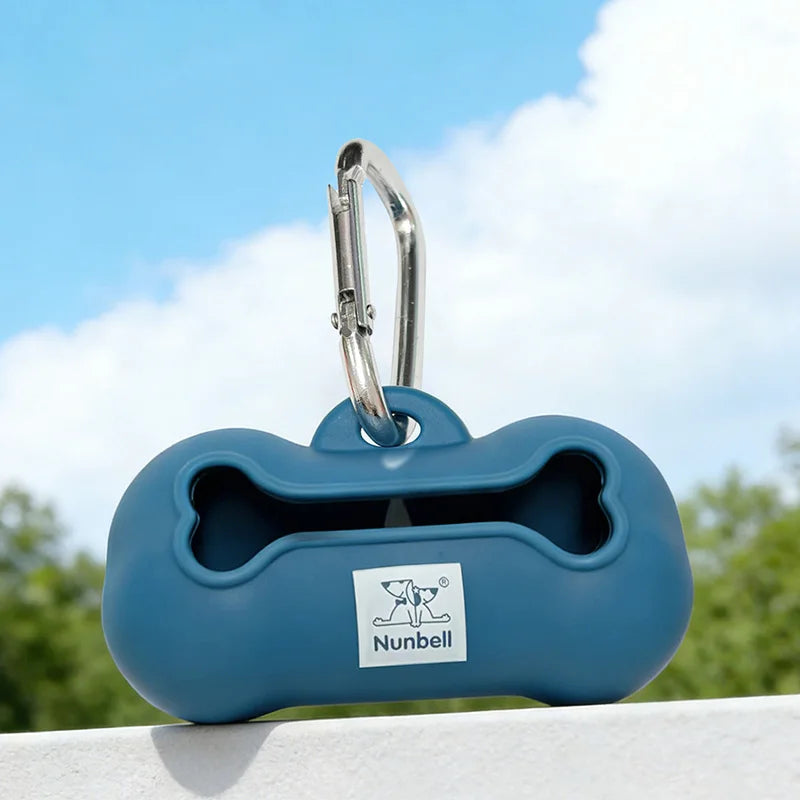 Silicone Dog Waste Bag Dispenser Durable Portable Dog Poop Bag Holder with 1 Roll Poop Bag Outdoor Pet Trash Bags Dispenser