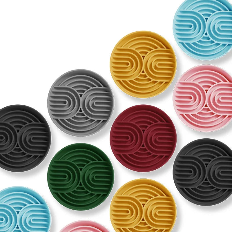 19cm Round Silicone Dog Slow Feeder Mat Pet Licking Mat with Suction Cups Anti-choking Dog Slow Feeding Pad Dog Accessories