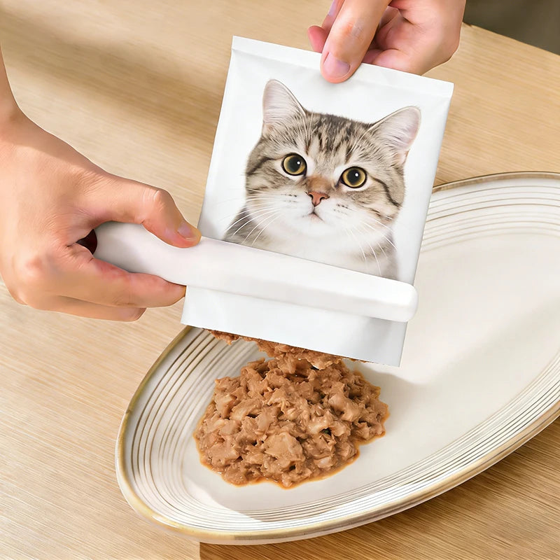 Pet Wet Food Squeeze Spoon Pet Wet Food Squeezer Magnetic Extruder Sauce Squeezer Kitten Feeder Supplies Cat Accessories