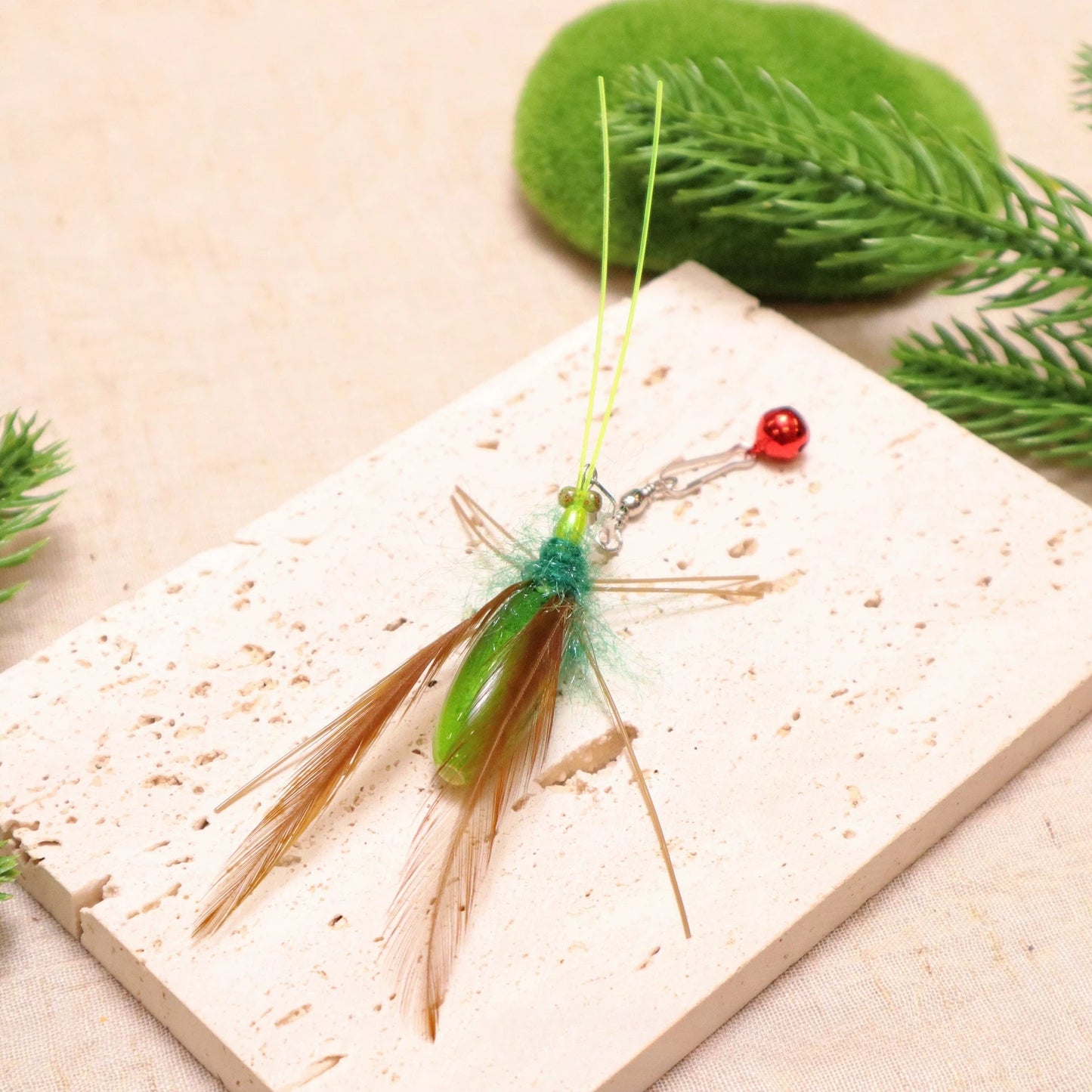 2pcs Simulation Mantis Bee Feather Replacement Accessories Funny Cat Stick Rod Teaser Pet Toy Plastic Wood