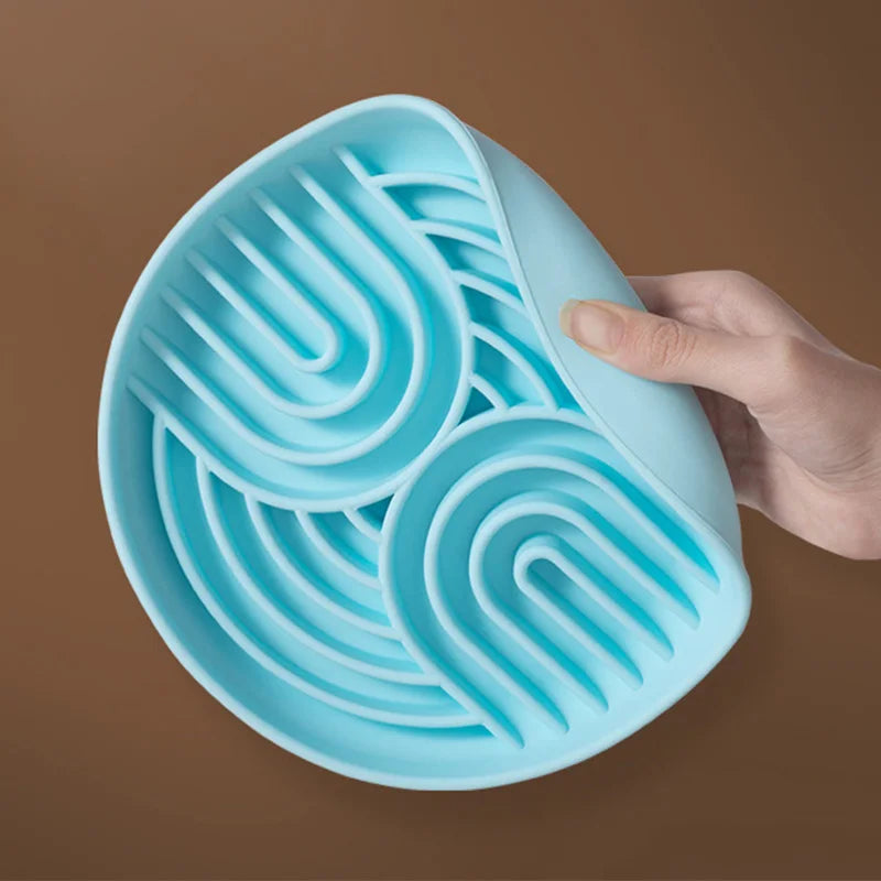19cm Round Silicone Dog Slow Feeder Mat Pet Licking Mat with Suction Cups Anti-choking Dog Slow Feeding Pad Dog Accessories