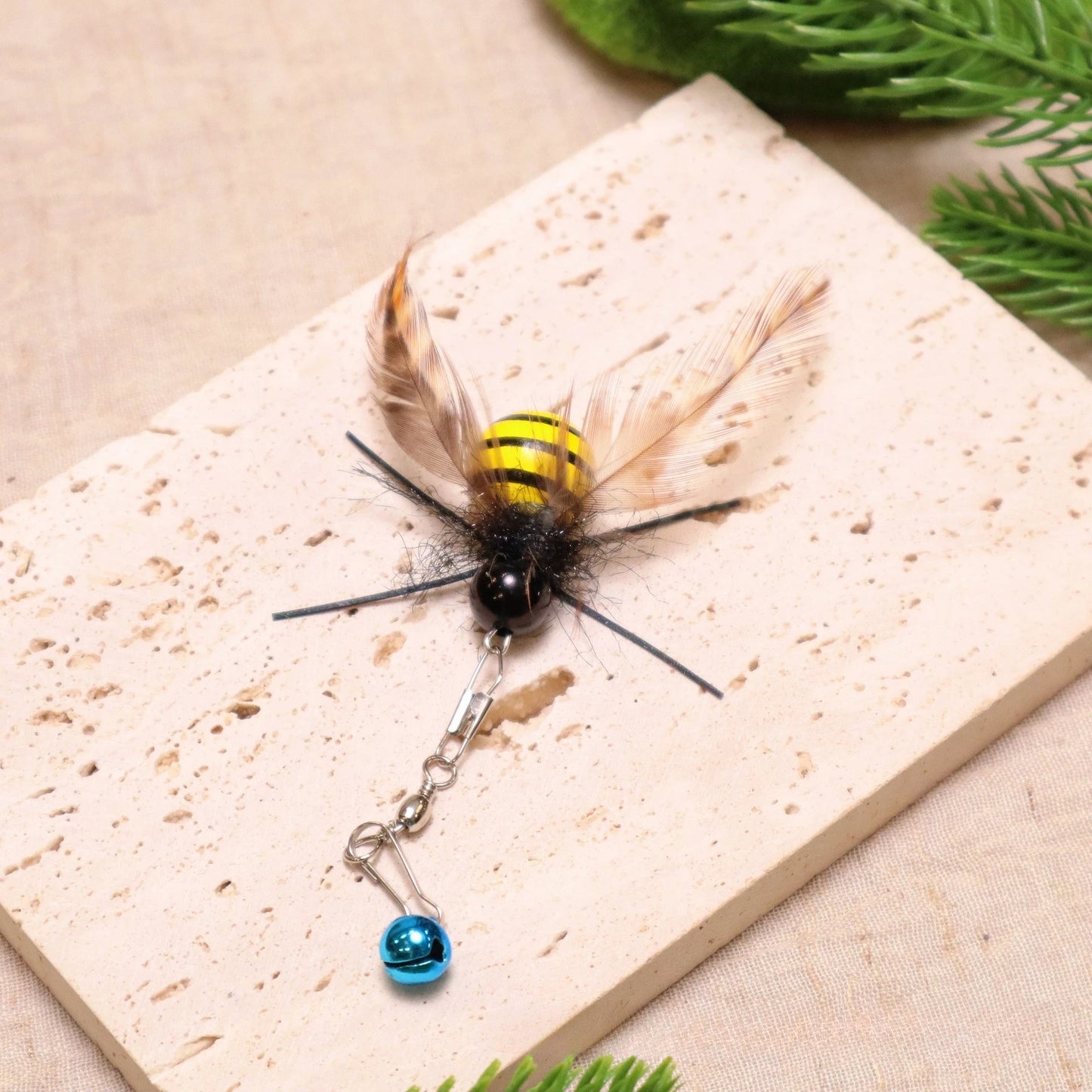 2pcs Simulation Mantis Bee Feather Replacement Accessories Funny Cat Stick Rod Teaser Pet Toy Plastic Wood