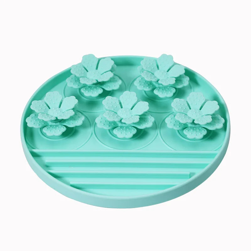 Silicone Pet Slow Feeder Mat Round Dog Licking Mat with Suction CupsAnti-choking Pet Snuffle Mats Puppy Feeding Dishes Pet Suppl
