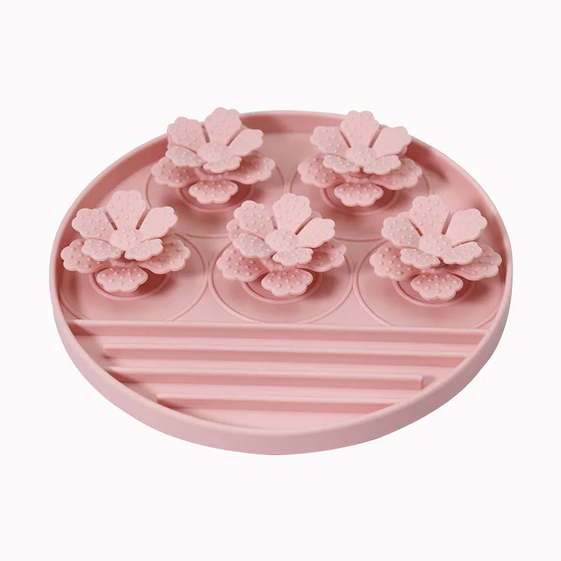 Silicone Pet Slow Feeder Mat Round Dog Licking Mat with Suction CupsAnti-choking Pet Snuffle Mats Puppy Feeding Dishes Pet Suppl