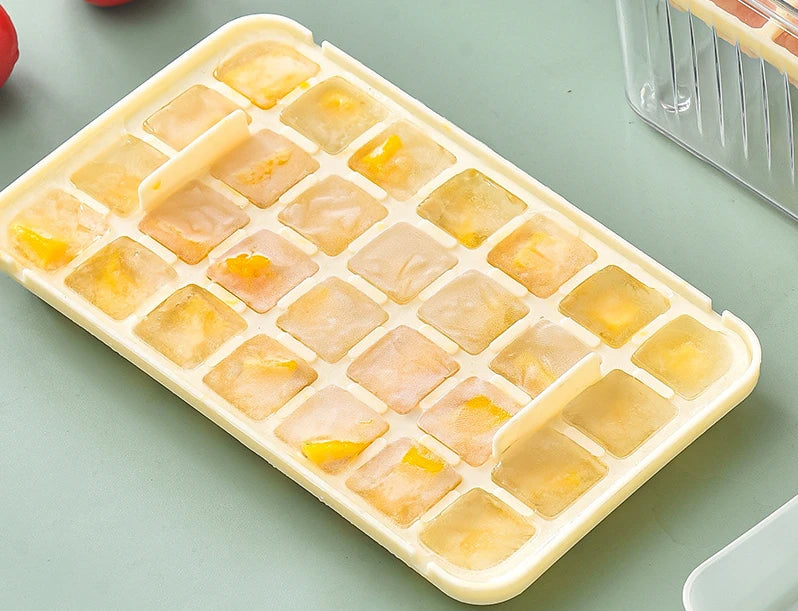 Silicone Mold Ice Cube Tray with Lid Silicone Ice Buckets Ice Mold DIY Moulds Ice-cream Maker Kitchen Tool Ssummer Accessories
