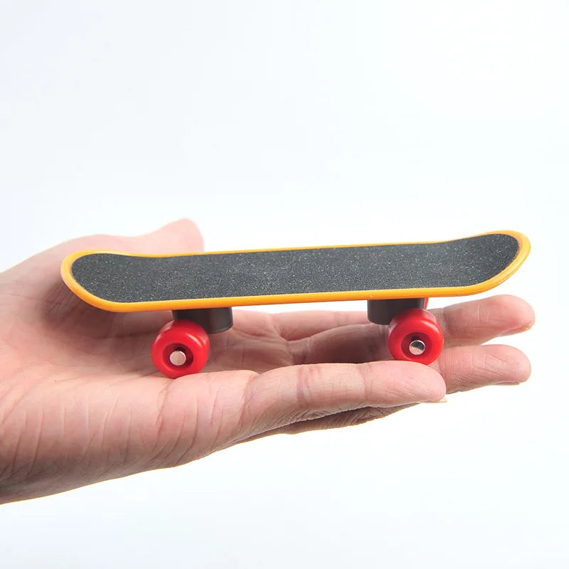 Mini Parrot Training Skateboard Creative Parrot Balance Toy for Small Medium Birds Interactive  Intelligence Training Toy
