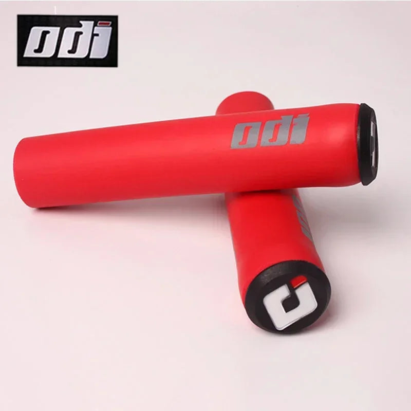 2PCS ODI MTB Grips Silicone Bicycle Handlebar Cover Soft Shock Absorbing Mountain Bike Handles Cuff MTB BMX Handlebar Fist Bike