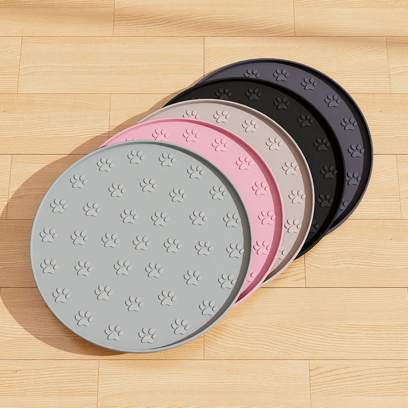 Round Silicone Dog Slow Feeder Mat Non-slip Pet Licking Mat with Suction Cups Puppy Feeder Tray Dog Accessories